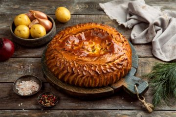 Пирог с картофелем и мясом