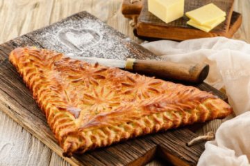 Пирог с сыром и картофелем