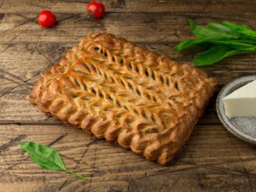 Пирог с сыром и шпинатом