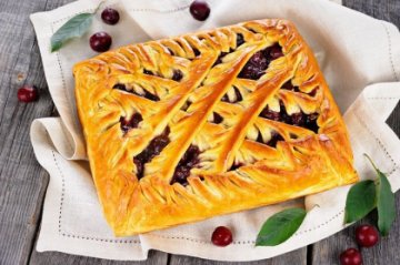 Пирог с вишней