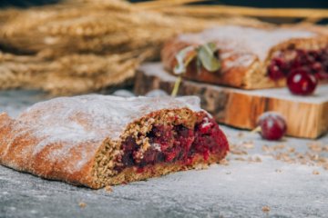 Пирог "Вишня и банан"