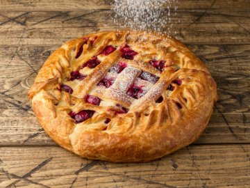 Пирог вишневый