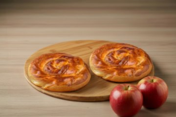 Пироги Молдавские с яблоком 2 шт