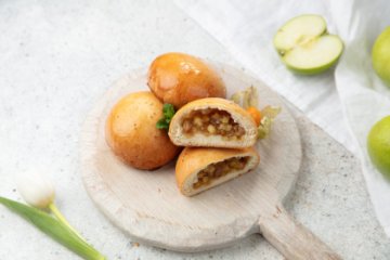 Пирожки с яблоком 10 шт