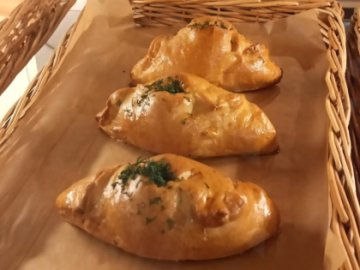 Пирожки с горбушей и яйцом 5 шт