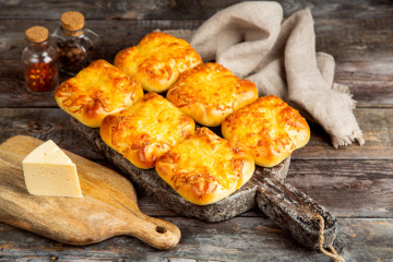 Пирожки с курицей и сыром 6шт