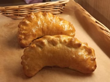 Пирожки с луком и яйцом 5 шт