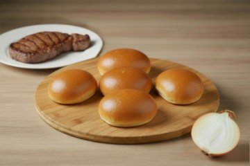 Пирожки с мясом и луком 5 шт