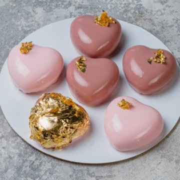 Пирожные «Яркие сердца»