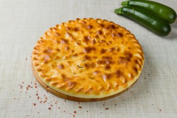 Постный осетинский пирог с кабачками