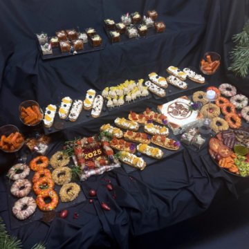 Праздничный набор на 20 персон