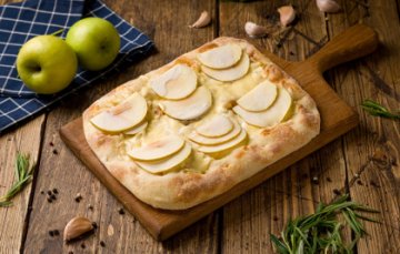 Римская Яблочная