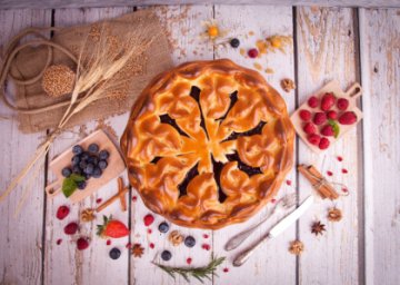 Сдобный пирог с малиной