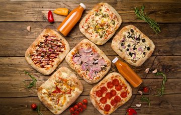 Сет Римские пиццы на 5 человек 6 пицц и морс