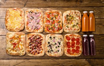 Сет Римские пиццы в офис 8 пицц + 2 литра морса на 7–9 человек