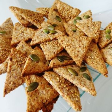 Снеки с сыром и семечками