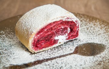 Штрудель вишневый