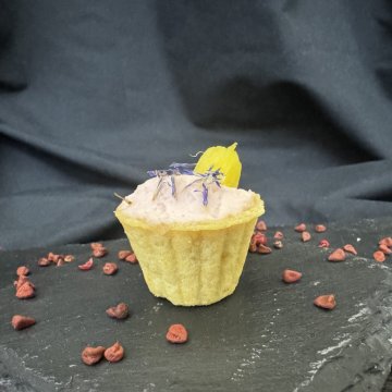 Тарт "Ветчина и василёк"