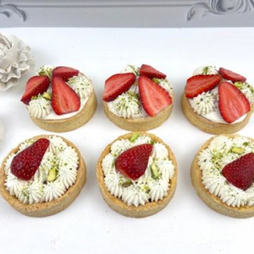 Тарталетки с клубникой