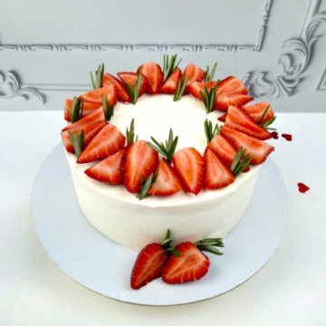 Торт «Клубничка»