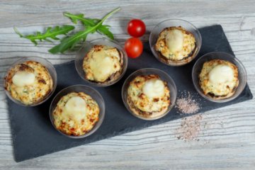 Запеченные шампиньоны с курицей 6 шт