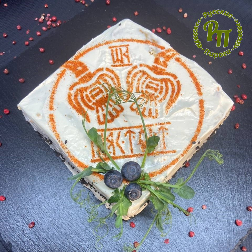 Торт "Мясной квартет"