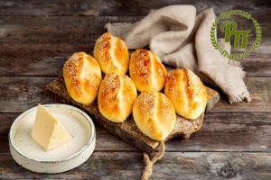 Пирожки с ветчиной и сыром