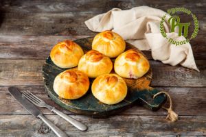 Пирожки с вишней